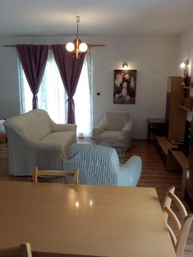 Apartment Kraljevic Blato na Cetini Ngoại thất bức ảnh
