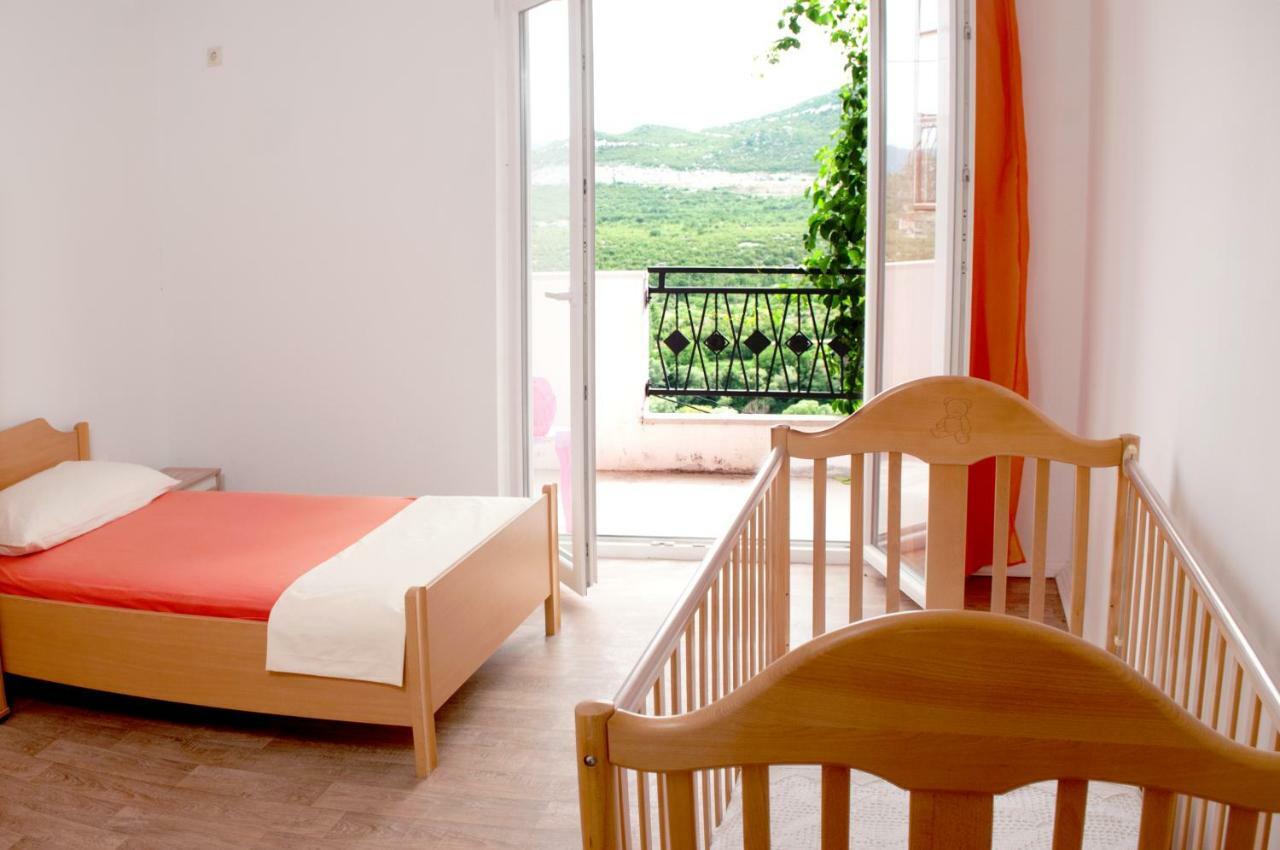 Apartment Kraljevic Blato na Cetini Ngoại thất bức ảnh